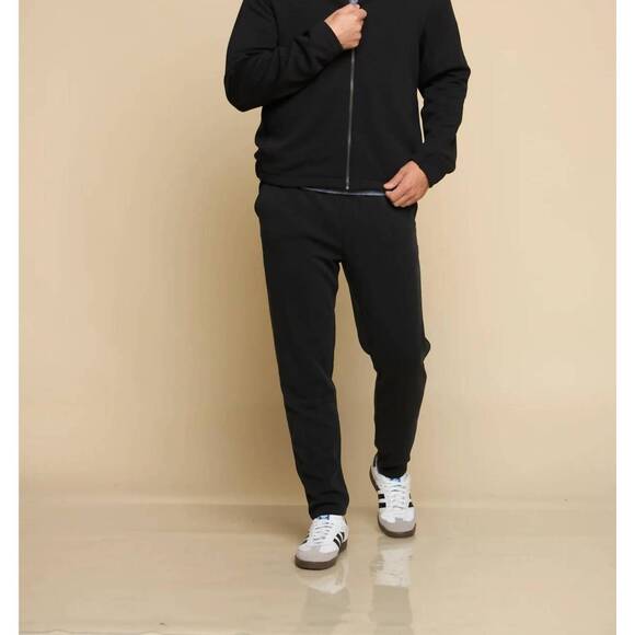 NEW FUNDAMENTAL COAST later on jacket in jet black